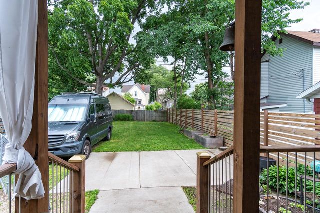 921 5th AVENUE S, La Crosse, WI 54601