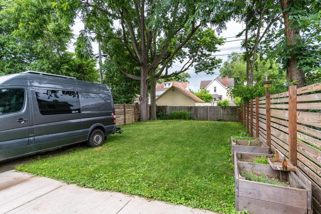 921 5th AVENUE S, La Crosse, WI 54601