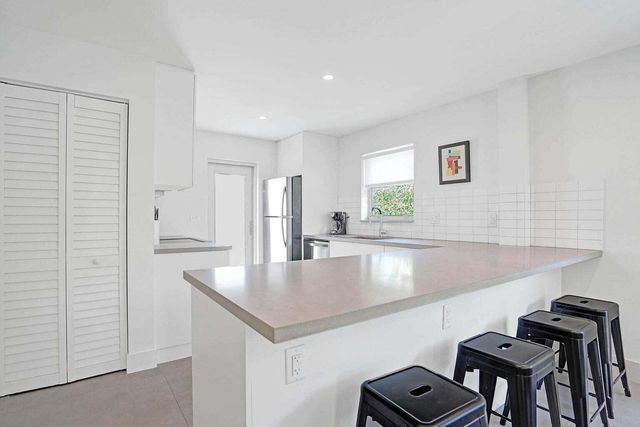 625 NE 13th Avenue 03, Fort Lauderdale, FL 33304