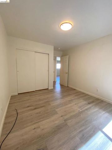 34 1St St, Richmond, CA 94801