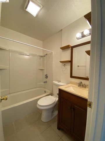 34 1St St, Richmond, CA 94801