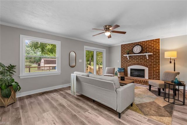 9 Rhodelia LN, Poquoson, VA 23662