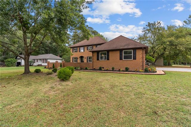 9 Rhodelia LN, Poquoson, VA 23662