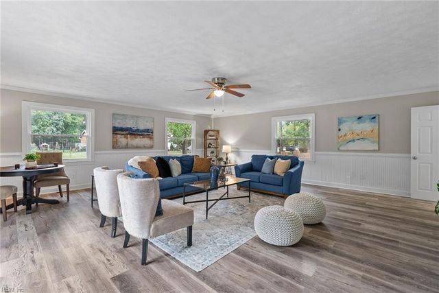9 Rhodelia LN, Poquoson, VA 23662
