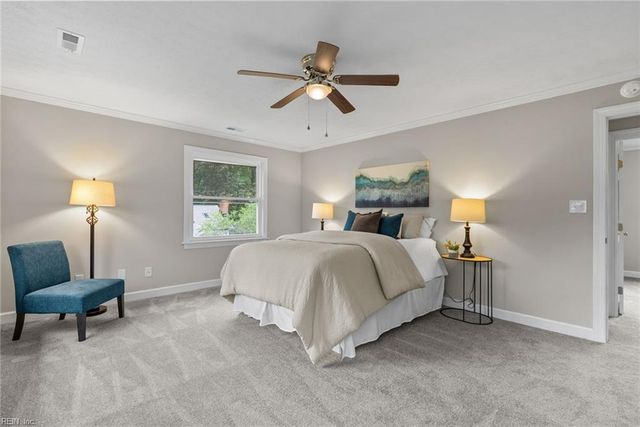 9 Rhodelia LN, Poquoson, VA 23662