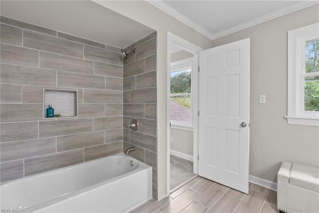 9 Rhodelia LN, Poquoson, VA 23662