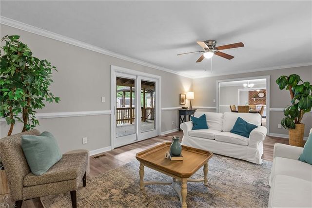 9 Rhodelia LN, Poquoson, VA 23662