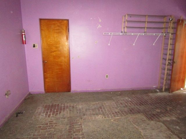 240 E College St, Canonsburg, PA 15317