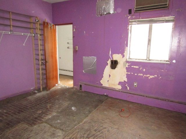 240 E College St, Canonsburg, PA 15317