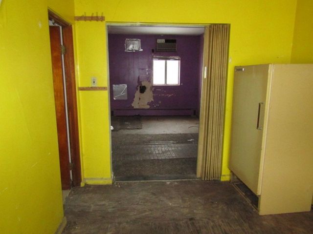 240 E College St, Canonsburg, PA 15317