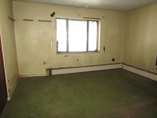 240 E College St, Canonsburg, PA 15317