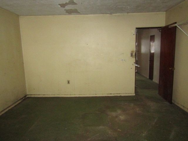 240 E College St, Canonsburg, PA 15317