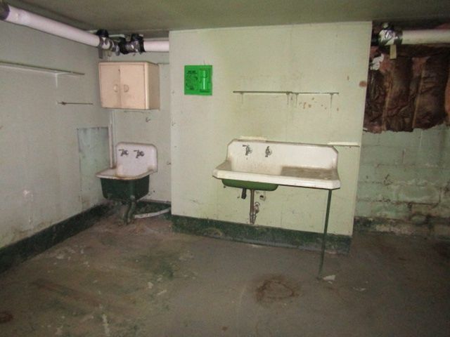 240 E College St, Canonsburg, PA 15317