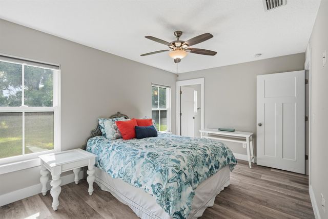 4569 2nd Ave, St Augustine, FL 32095