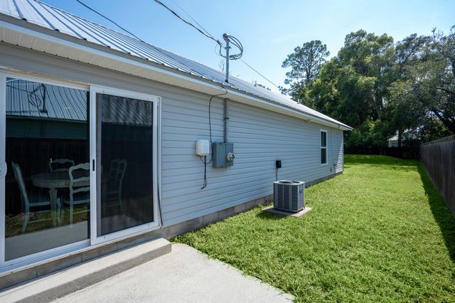 4569 2nd Ave, St Augustine, FL 32095