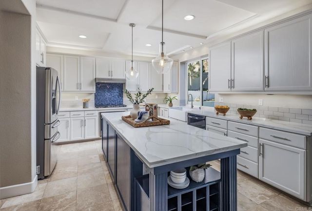 8092 Paseo Arrayan, Carlsbad, CA 92009