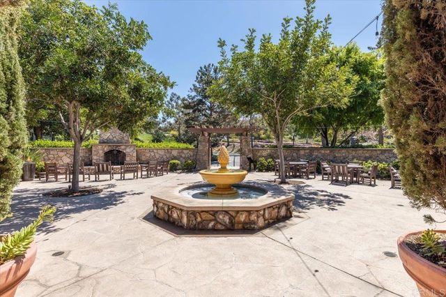 8092 Paseo Arrayan, Carlsbad, CA 92009