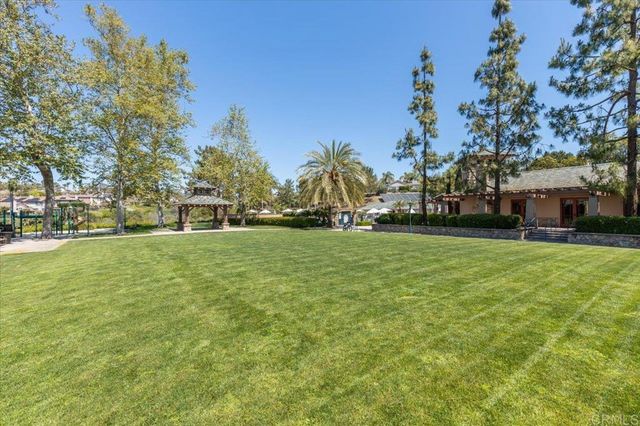 8092 Paseo Arrayan, Carlsbad, CA 92009