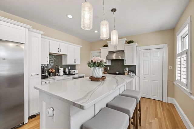285 Neponset Ave 3, Boston, MA 02122