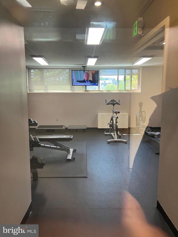 Image 4 of property listing at 1 E UNIVERSITY PKWY #1304, Baltimore, MD 21218