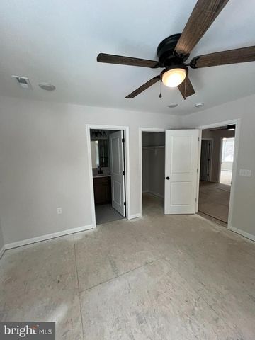 515 S. SPRING ST, Martinsburg, WV 25401