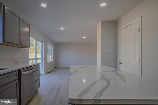 515 S. SPRING ST, Martinsburg, WV 25401