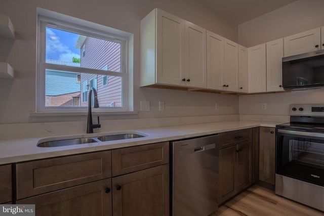 515 S. SPRING ST, Martinsburg, WV 25401