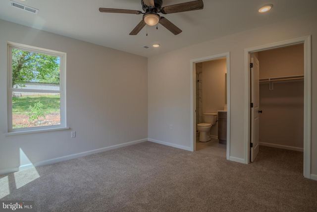 515 S. SPRING ST, Martinsburg, WV 25401
