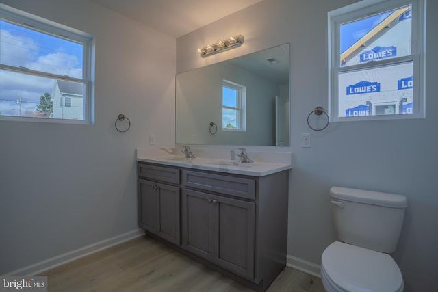 515 S. SPRING ST, Martinsburg, WV 25401