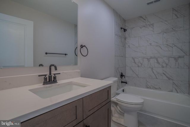 515 S. SPRING ST, Martinsburg, WV 25401
