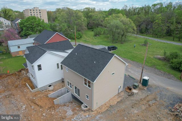 515 S. SPRING ST, Martinsburg, WV 25401