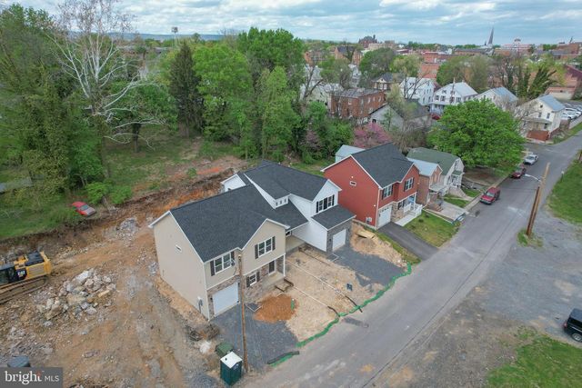 515 S. SPRING ST, Martinsburg, WV 25401
