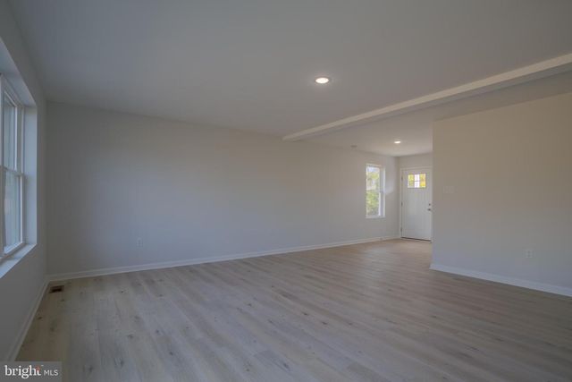 515 S. SPRING ST, Martinsburg, WV 25401