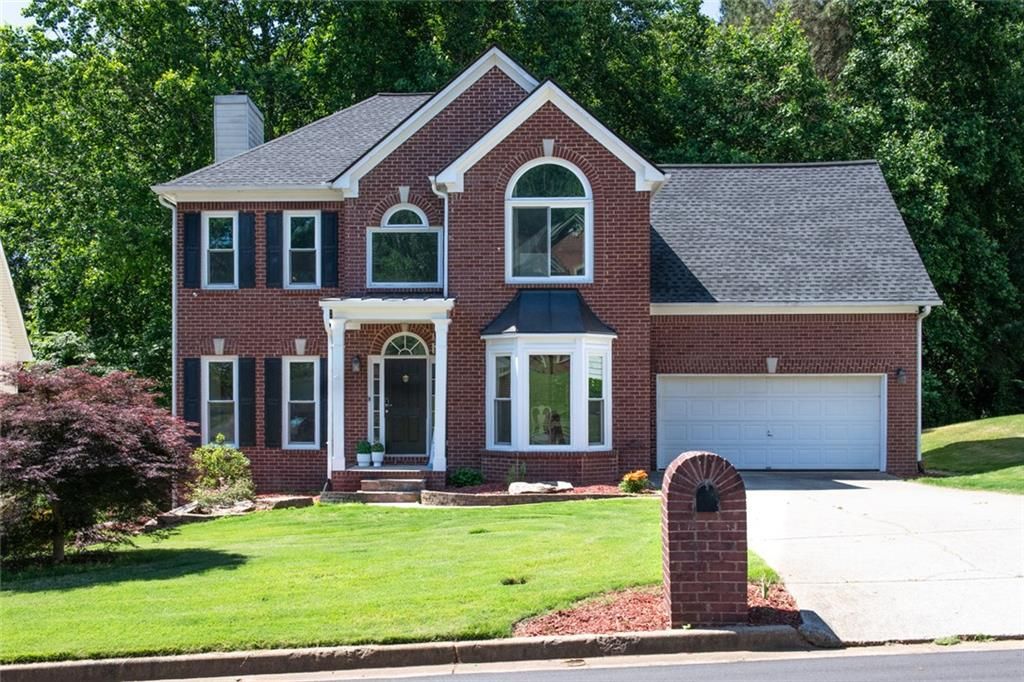 2932 Sunset View Circle, Suwanee, GA 30024