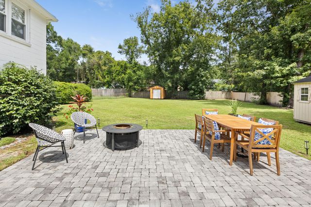 1126 Pleasant Pines Road, Mount Pleasant, SC 29464