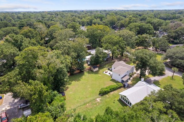 1126 Pleasant Pines Road, Mount Pleasant, SC 29464