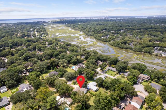 1126 Pleasant Pines Road, Mount Pleasant, SC 29464