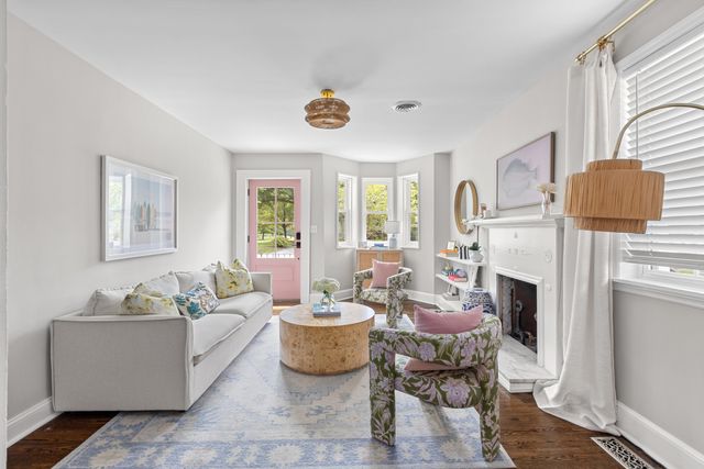 1126 Pleasant Pines Road, Mount Pleasant, SC 29464