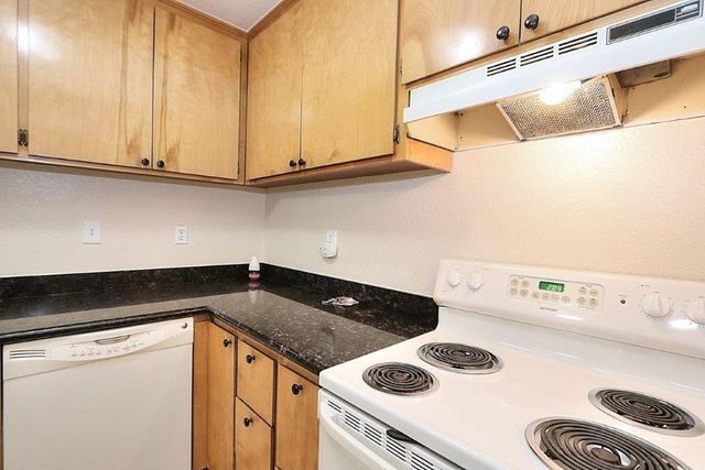 1019 Dornajo Way, Sacramento, CA 95825