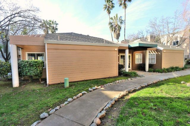 1019 Dornajo Way, Sacramento, CA 95825