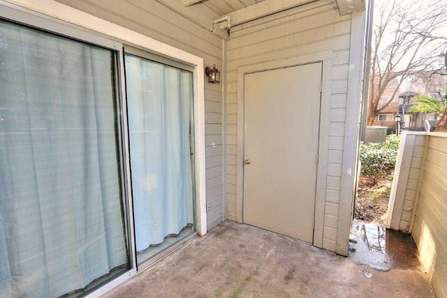 1019 Dornajo Way, Sacramento, CA 95825