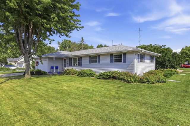 225 W BELL STREET, Neenah, WI 54956