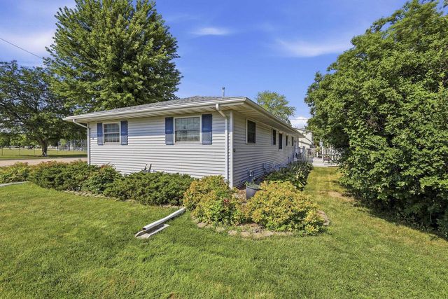 225 W BELL STREET, Neenah, WI 54956