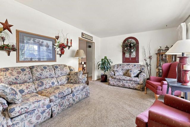 225 W BELL STREET, Neenah, WI 54956