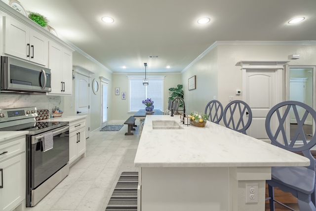 1501 Lakeview Drive, Grand Prairie, TX 75051