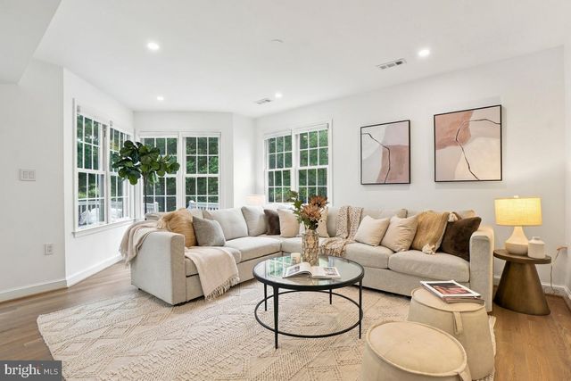 4512 VAN NESS ST NW, Washington, DC 20016