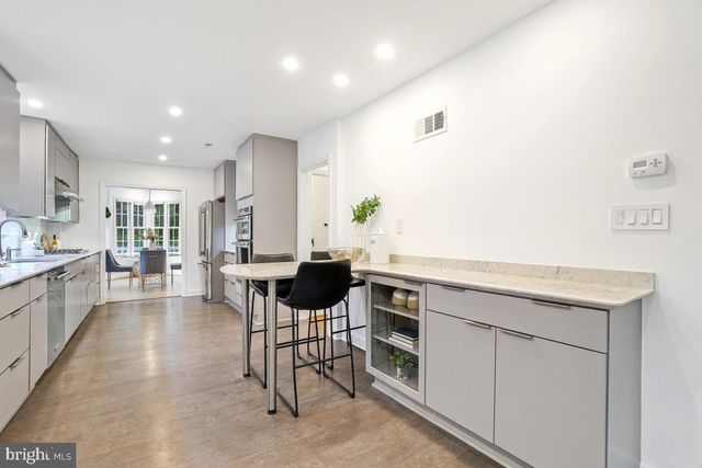 4512 VAN NESS ST NW, Washington, DC 20016
