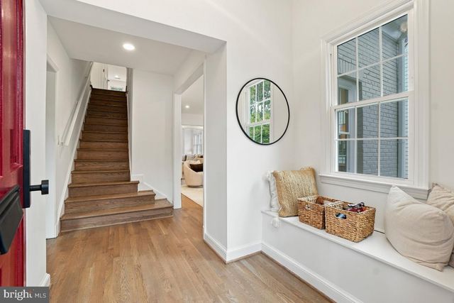 4512 VAN NESS ST NW, Washington, DC 20016