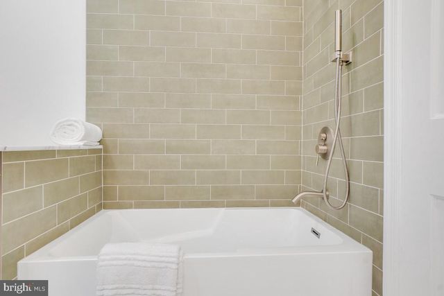 4512 VAN NESS ST NW, Washington, DC 20016