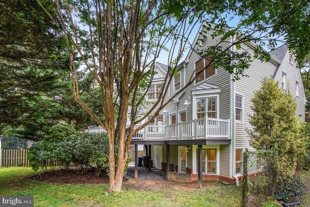 4512 VAN NESS ST NW, Washington, DC 20016